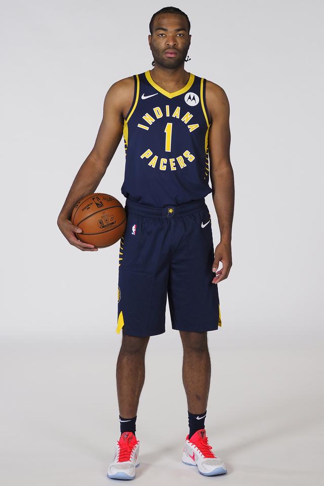 同样以稳健 同样以稳健