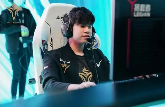 引人瞩目 引人瞩目